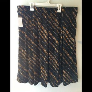 NWT LuLaRue Skirt